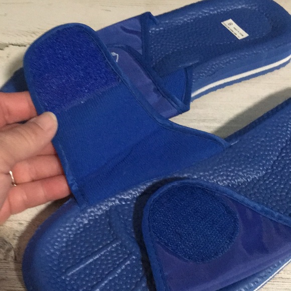 Blue slide sandals w/white stripe around sole & sailboat on Velcro strap size 8 - Picture 3 of 4